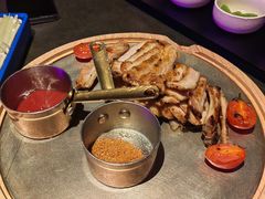 炭烤猪颈肉-小大董·烤鸭(西单大悦城店)