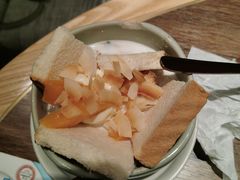 烤千层破酥包-云海肴云南菜(浦江欢乐颂店)
