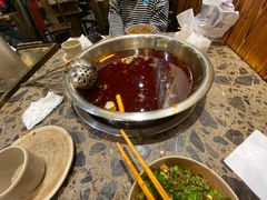 -肖肖酸萝卜鱼火锅(总店)