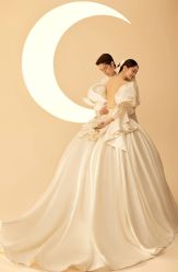 -挪娅婚纱摄影皇家会所