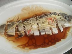 五椒蒸翘白鱼-巴陵全鱼席(湖南老字号汴河街店 )