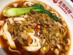 -呷佬·长沙手工米粉(金沙江路店)