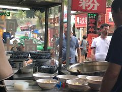 -何老二卤汁凉粉