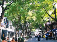 -黎黄陂路街头博物馆