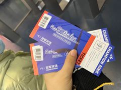 -冠军冰场CHAMPION RINK(环球银泰城店)