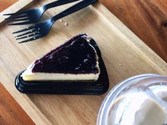 -Cha Café and Bistro
