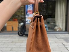 -聚云奢二手奢侈品黄金手表包包回收·中古店(三里屯总店)