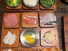 -银米·云南传统过桥米线(双廊黑金冠店)