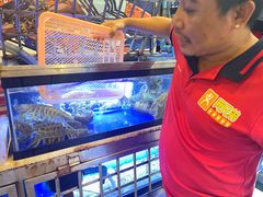 -两兄弟Song Pee Nong(2号店)