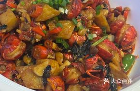 Stewed Shrimp Tails with Potatoes