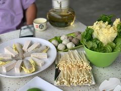 -墨脱石锅椰子鸡•海鲜糟粕醋(榆亚路店)