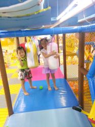 -欢乐陶陶儿童主题乐园(龙岗店)