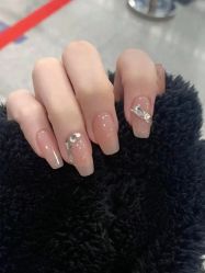 -悦指间美甲美睫