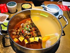 特色牛腩鸳鸯锅-左庭右院鲜牛肉火锅(新梅广场店)