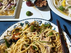 -伊带伊路新疆美食府(呼家楼店)