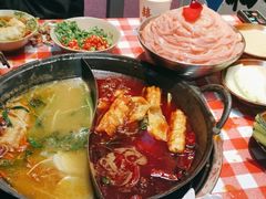 -赵美丽·重庆社区火锅·直营店(火车东站·中豪国际店)