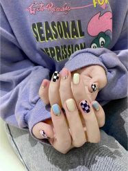 -VIVI BEAUTY  美甲美睫皮肤管理中心