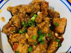 辣肉面-沪西老弄堂面馆(定西路店)