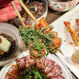 不论是深夜小酌还是朋友聚餐，这里都是绝佳选择