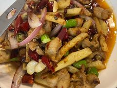 -茅屋大酒店