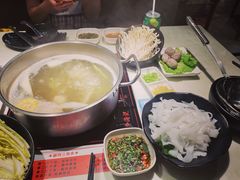 -潮牛海记•潮汕牛肉火锅•醉鸡煲•粿条汤(通北路店)