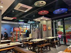 -老街烧烤大排档·地道湖北菜·龙虾馆(汉口火车站店)