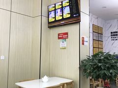 -陆元丰·兰州纯汤牛肉面(自强西路店)