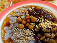 -爆炸头阿姨小四川正宗川味小吃(无任何分店)