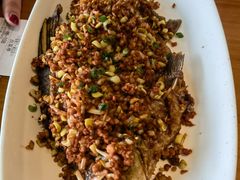 干烧武昌鱼-莲餐厅·湖北菜·藕汤是头牌(愚园路店)
