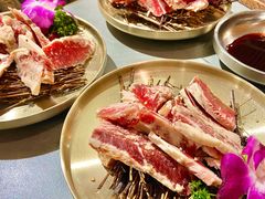 -围炉肉舍•炭烤活鳗•丹东海鲜烤肉(步行街店)