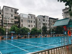 -矿泉游泳场