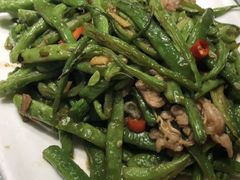 豆角炒肉-竹溪一号·天域阁(骑马山店)