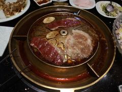 -猪啊牛呀羊啊铜盘烤肉(正大广场店)