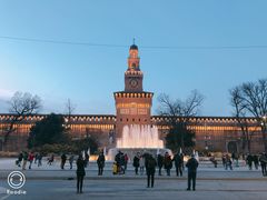 -斯福尔扎古堡