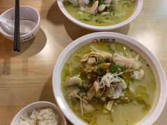 葱香酸菜鱼-鱼你在一起(海淀航天桥店)
