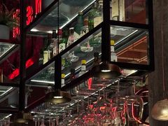 -FOUR PLAY BAR