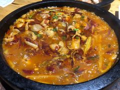 石锅烧肥肠-情妹耙泥鳅·江湖川菜(科华店)