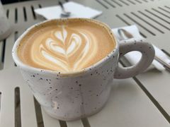 拿铁-UNIUNI(凯瑟琳广场店)