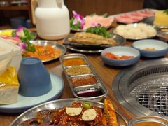 -明洞阿姨·韩式酱蟹烤肉·创意料理(三元桥店)