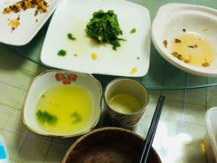 -天天向上素食餐厅(五台山店)