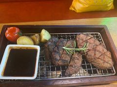 -Famous肥猫墨西哥音乐餐吧(五棵松华熙LIVE店)