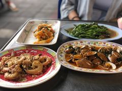 -Saengchai Phochana
