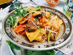 -三江源美食城