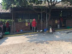 -满記土窑烧鷄波浪山莊