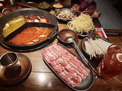 -巴卤社老火锅(财富店)