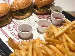 -The Habit Burger Grill 哈比特汉堡(复兴soho店)