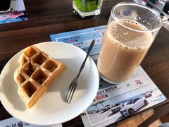 -上海星瀚奔驰4S店(红柳路店)