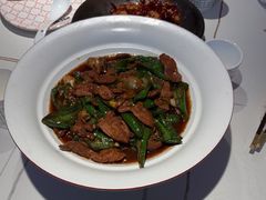 -阿瓦山寨·湘菜现炒·剁椒鱼头王(咸阳总店)