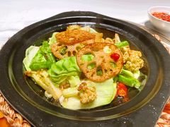 砂锅蔬菜煲-领鲜天下·焗海鲜·花胶鸡(天目里店)