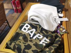 -BAPE STORE®(斯普瑞斯奥特莱斯店)